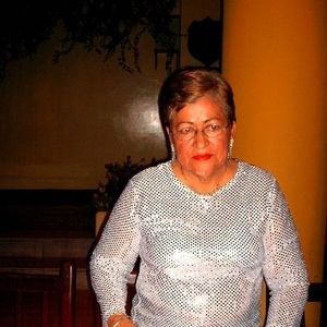 Meet your Posher, Julia